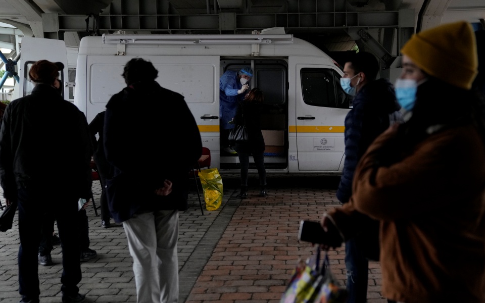 μετάλλαξη-όμικρον-εοδυ-στο-621-το-ποσο-561653245