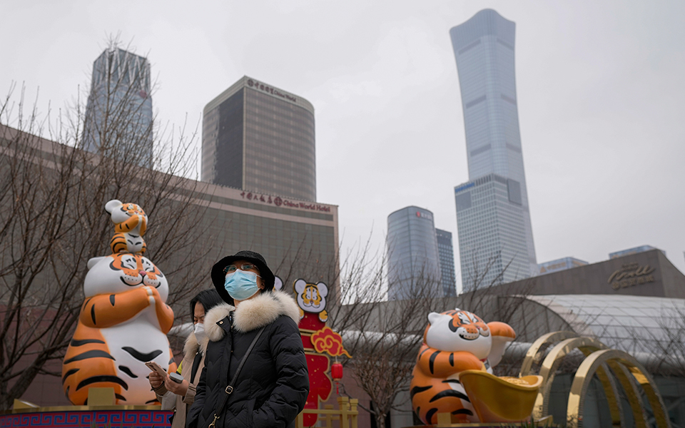 κορωνοϊός-κίνα-14-εκατ-τεστ-με-το-πρώτ-561661603