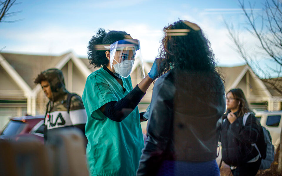 όμικρον-το-χειρότερο-κύμα-ίσως-δεν-έχε-561675088