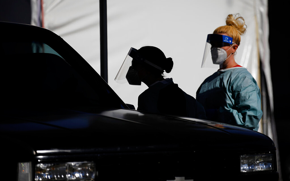 κορωνοϊός-βρετανική-έρευνα-1-στους-10-561669160