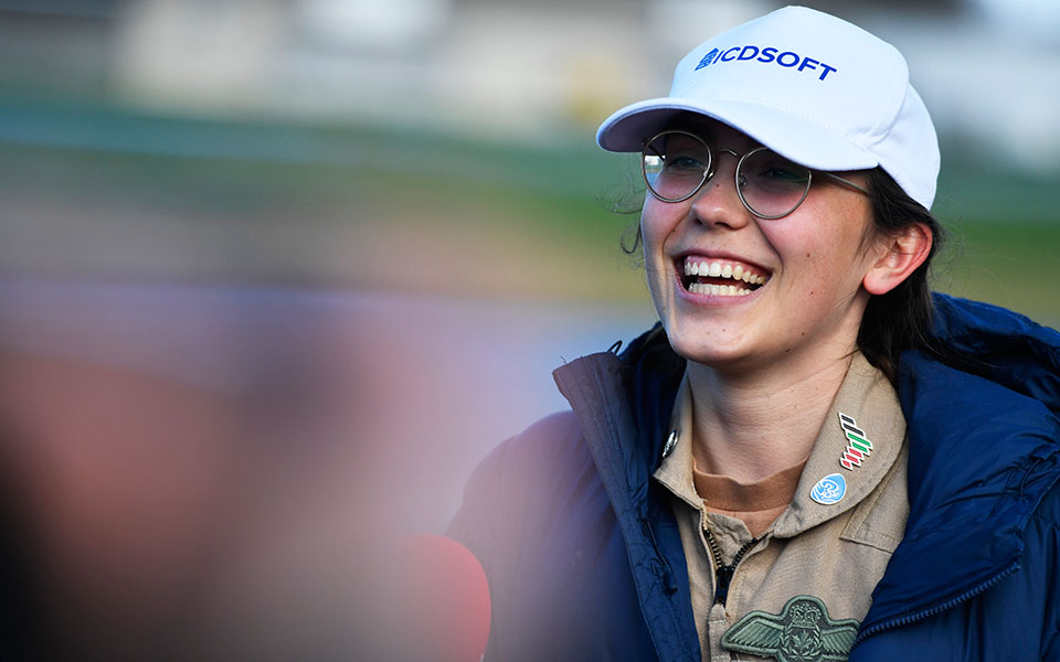 ζάρα-ράδερφορντ-η-νεαρότερη-πιλότος-π-561678409