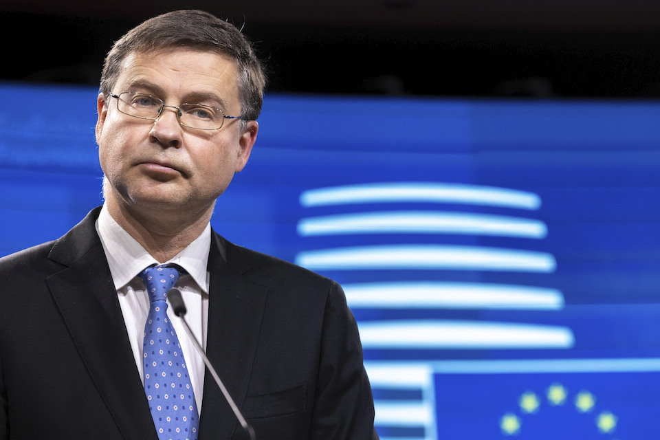 η-εε-προσφεύγει-κατά-της-κίνας-στον-παγ-561689593