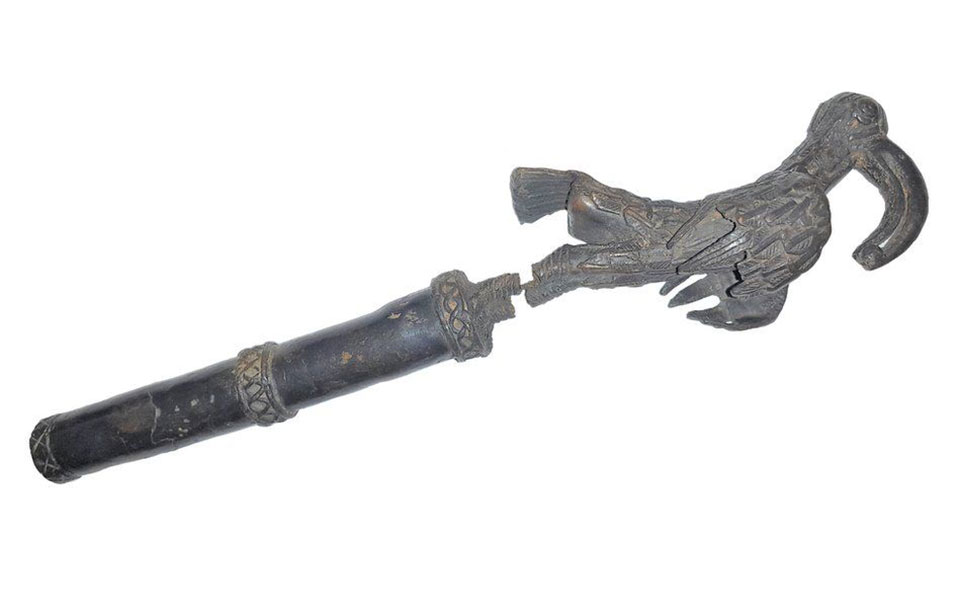 επιστρέφει-στη-νιγηρία-ο-χάλκινος-θη-561671893