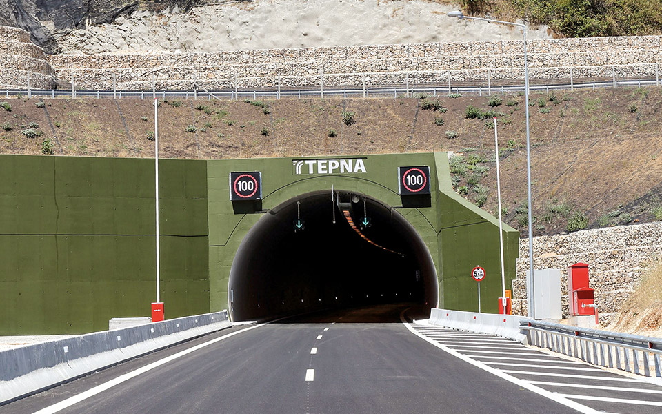 οι-κατασκευαστικές-εταιρείες-πιάνου-561662569