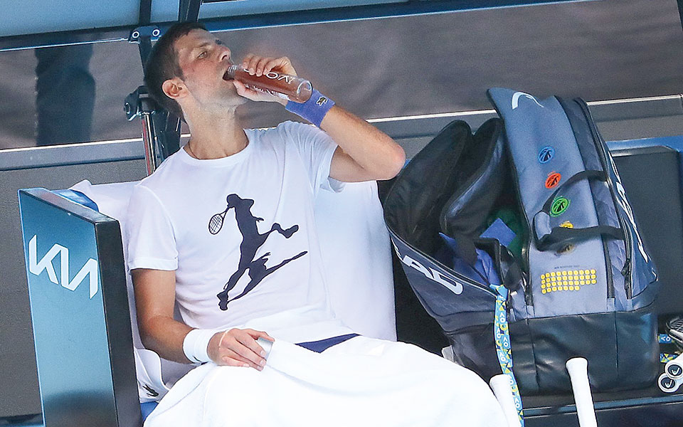 λεπτές-ισορροπίες-με-τζόκοβιτς-561665425