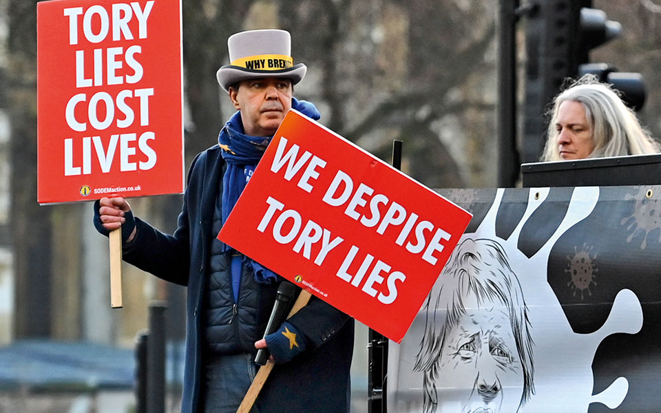 τρεις-κρίσιμες-δοκιμασίες-για-τον-μπό-561669094