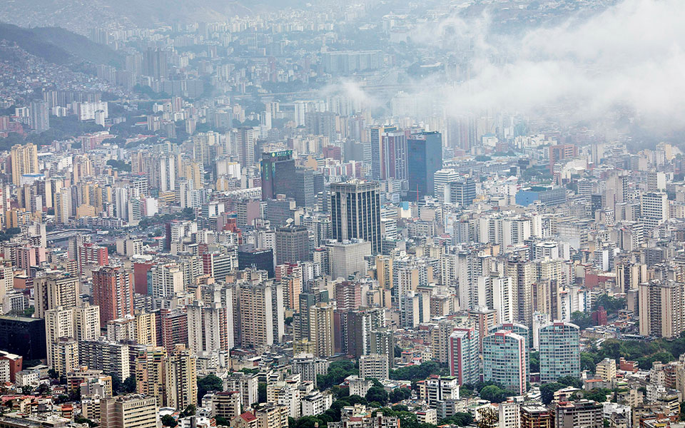 ανακάμπτει-η-βενεζουέλα-υποχωρεί-και-561675964