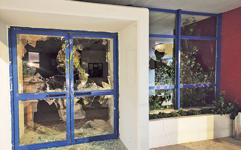 καταλήψεις-και-άλλος-δήμαρχος-ζητεί-α-561682396