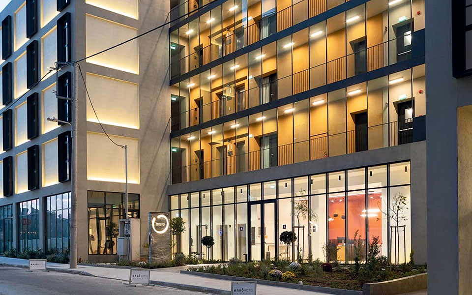 στροφή-σε-data-centers-logistics-εξυπηρετούμενα-διαμερ-561694342