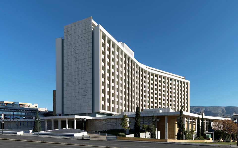 το-ξενοδοχείο-hilton-σε-νέα-εποχή-561664003