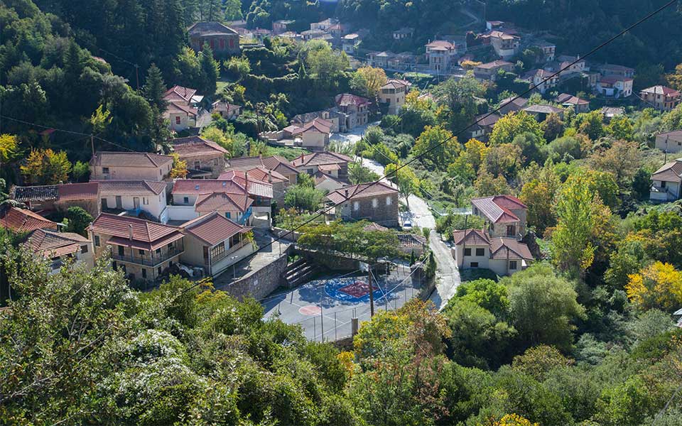 Πάρνωνας: Τρία χωριά για το Σαββατοκύριακο-2