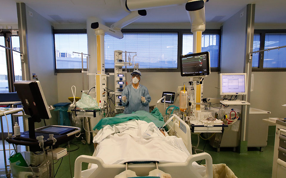 κορωνοϊός-ιταλία-nέο-μαύρο-ρεκόρ-μ-561670582