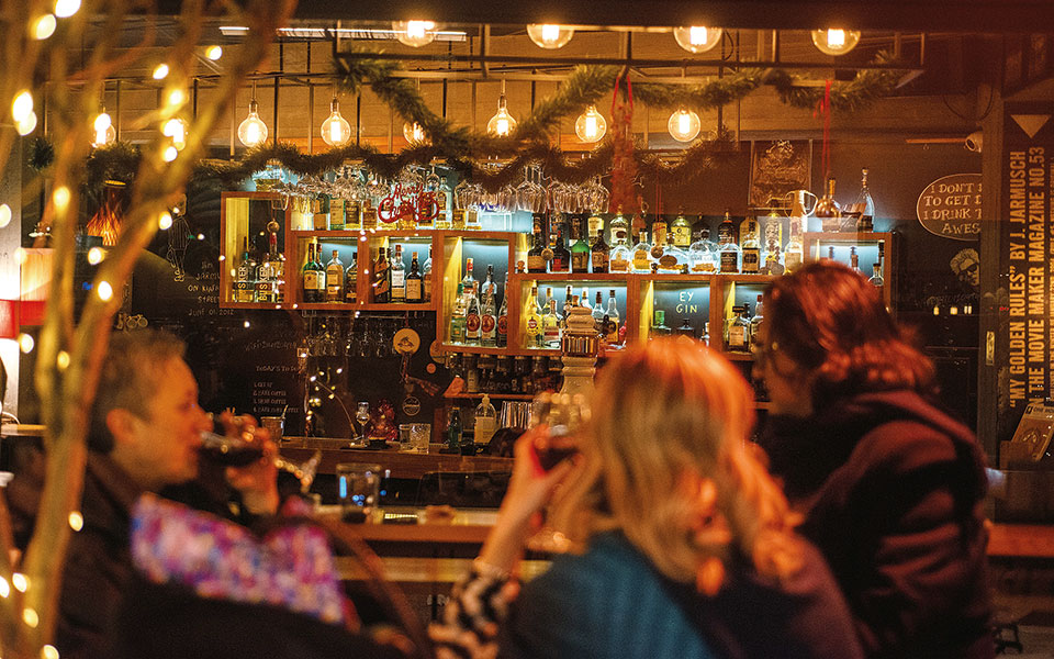 Πού βγαίνουμε μετά το θέατρο;-5