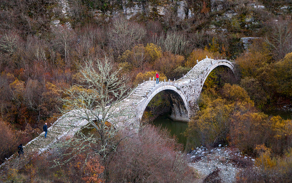 γιατί-οι-κήποι-έχουν-τόσα-γεφύρια-561676477