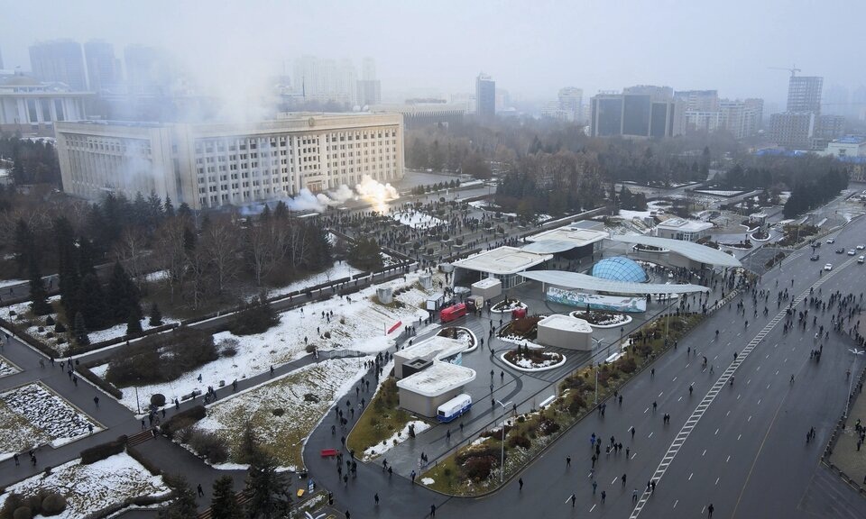 Γιατί το Καζακστάν «μυρίζει μπαρούτι» (εικόνες)-5