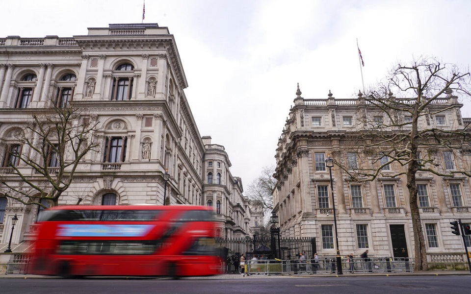 βρετανία-ένα-πάρτι-γεμάτο-μπόρις-τζ-561672757