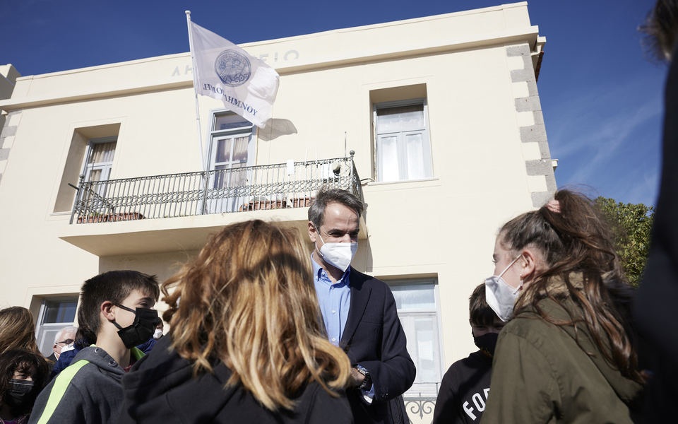 κ-μητσοτάκης-στη-λήμνο-κάθε-μέρα-πεθαί-561658546