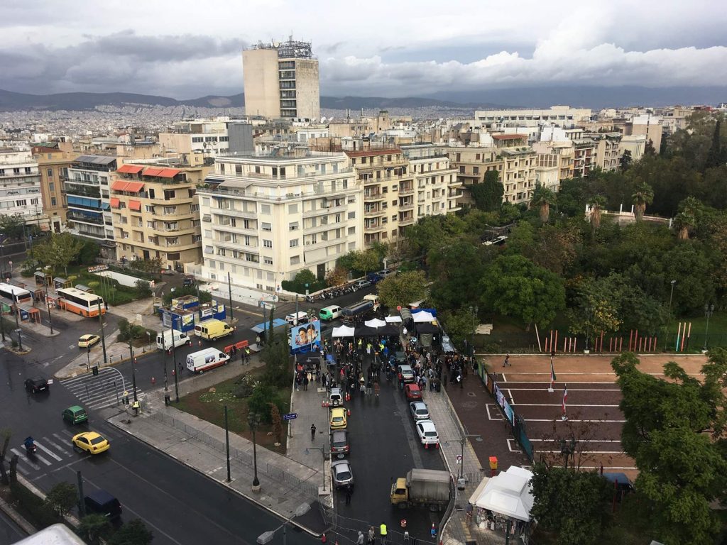 «Greek Salad»: Η Αθήνα μετατρέπεται σε ένα τεράστιο τηλεοπτικό σκηνικό (εικόνες)-3