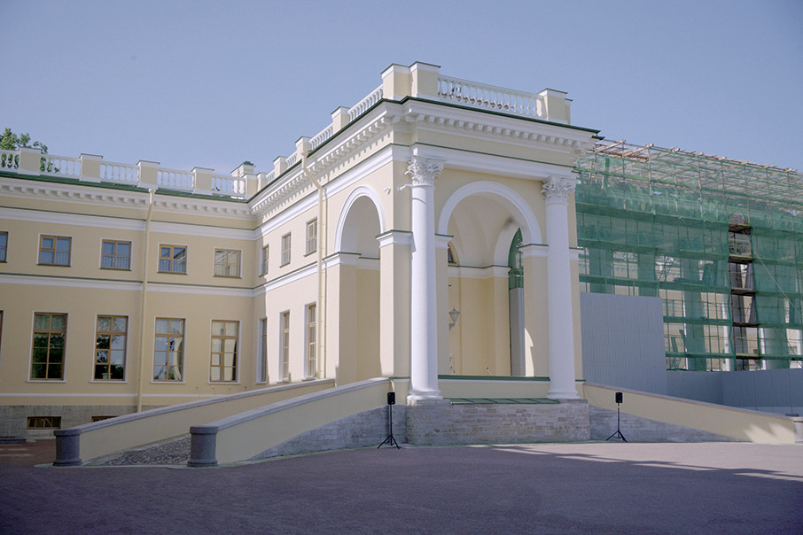 Μπήκαμε στο Παλάτι του Αλεξάνδρου-1