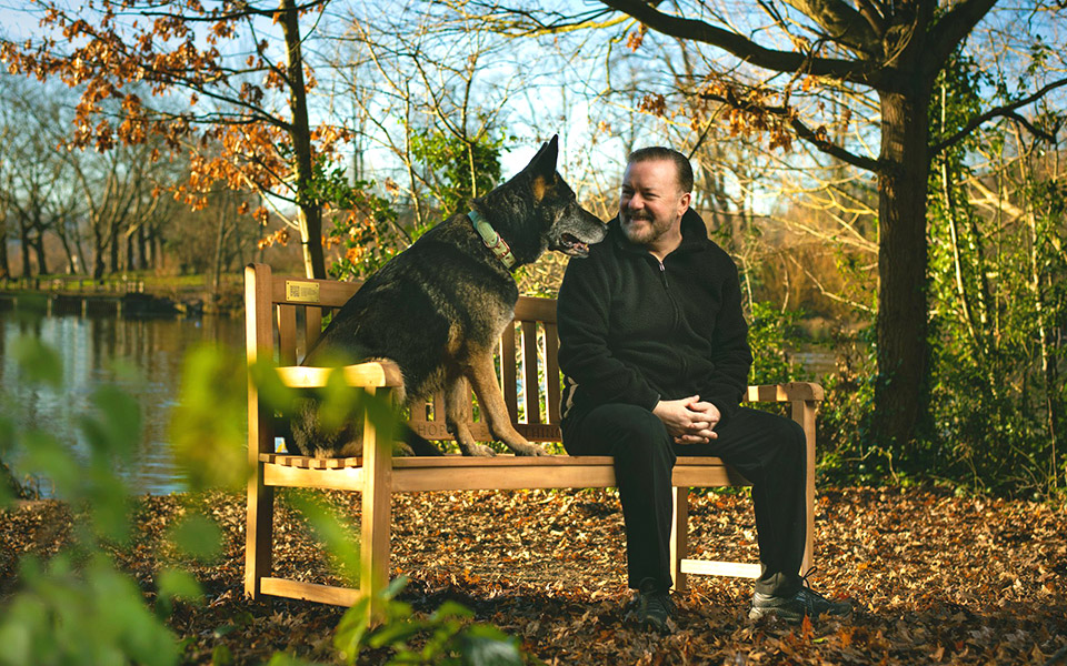 το-netflix-δώρισε-παγκάκια-σε-τοπικά-συμβούλ-561679777