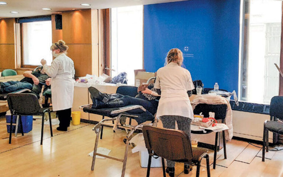 αιμοδοσία-νέο-έντυπο-χωρίς-τη-ρατσιστ-561662548