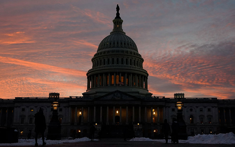 εισβολή-στο-καπιτώλιο-συνελήφθη-ο-ιδρ-561668122