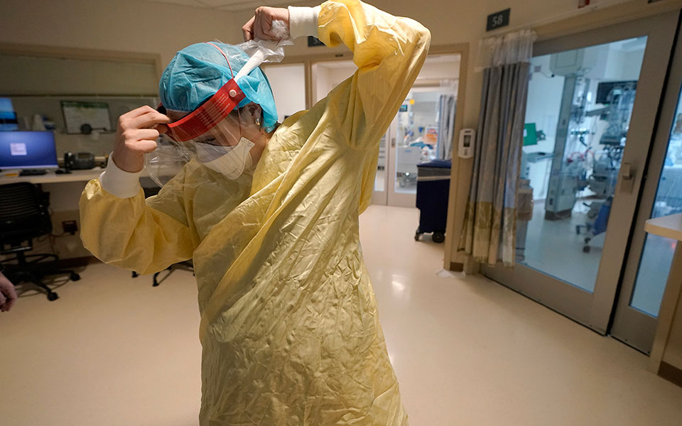 κορωνοϊός-27-766-νέα-κρούσματα-85-θάνατοι-654-δ-561662527