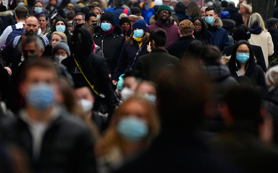 βρετανική-έρευνα-κορωνοϊός-χάνει-τ-561665521