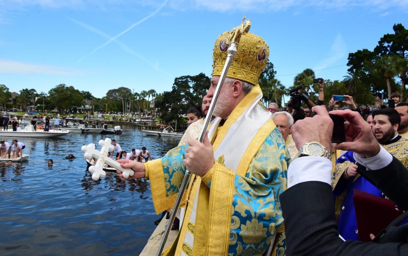 Οι Ελληνες γιορτάζουν τον αγιασμό των υδάτων από τη Γαύδο έως τη Φλόριντα-3