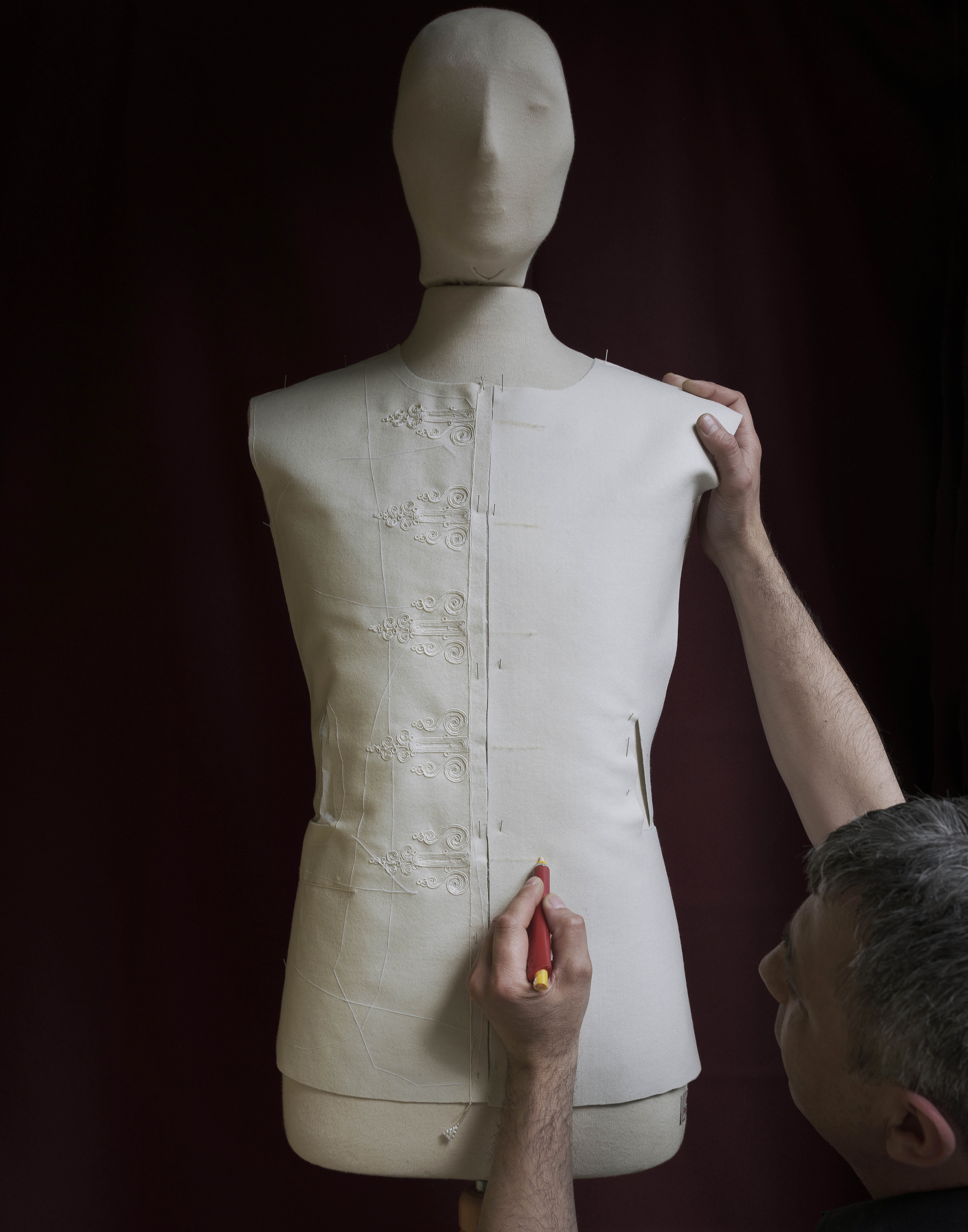 Η Μαριάννα Οικονόμου για το ντοκιμαντέρ με θέμα το σόου του Dior: «Με ενδιέφερε ο διάλογος ανάμεσα σε δύο κόσμους»-2