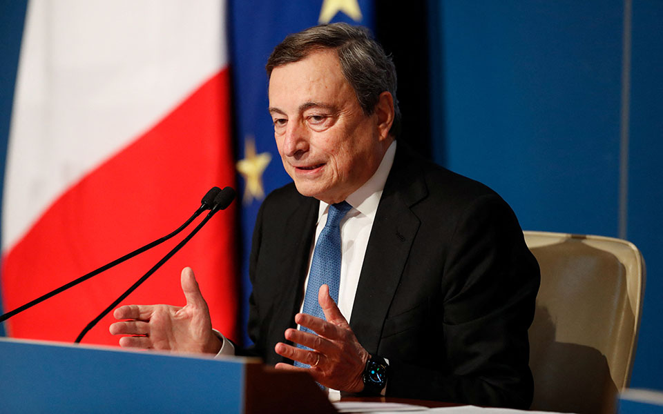 κορωνοϊός-ντράγκι-υπό-πίεση-ξανά-τα-561662752