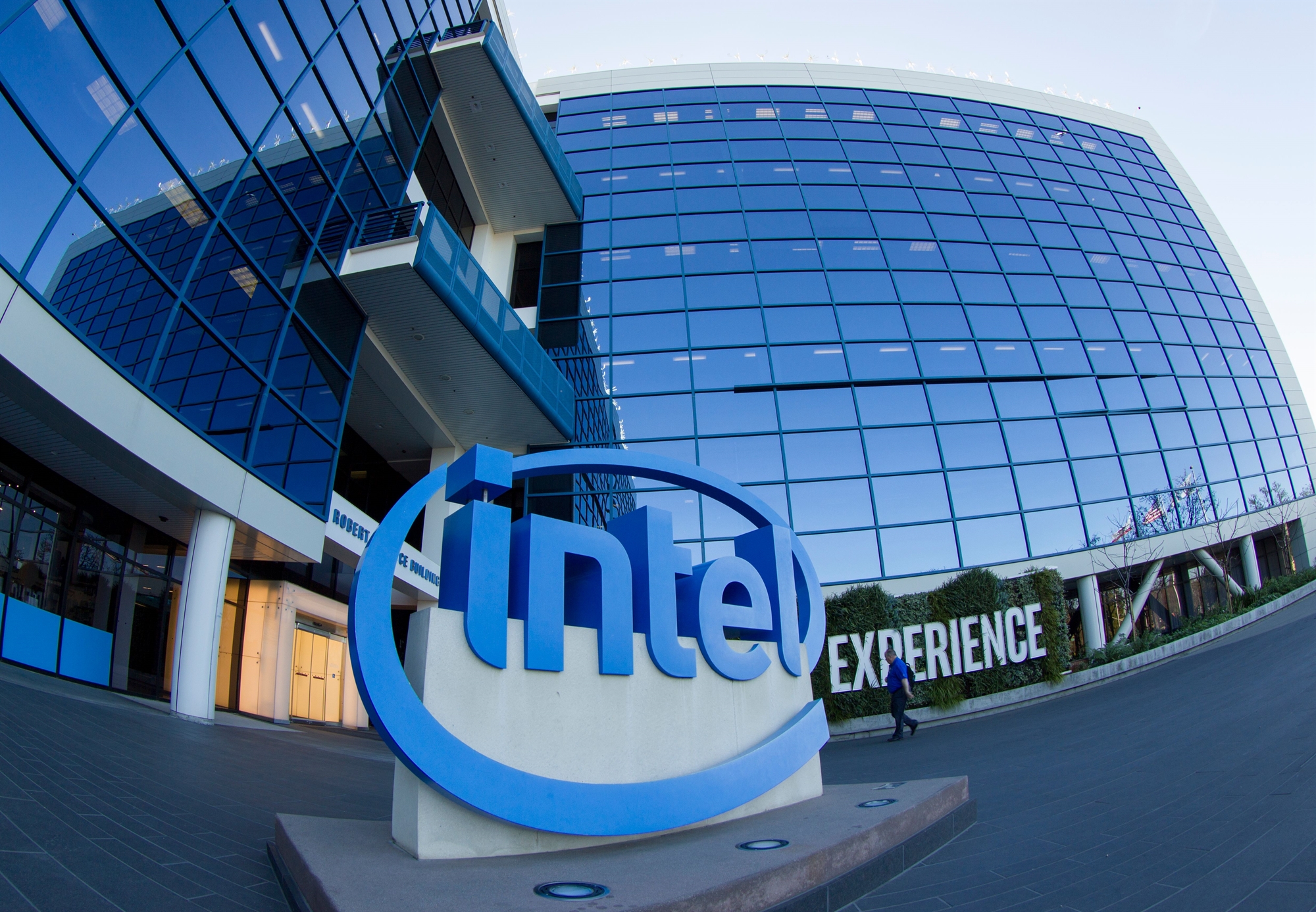 μεγάλη-επένδυση-από-intel-για-παραγωγή-τσι-561681040