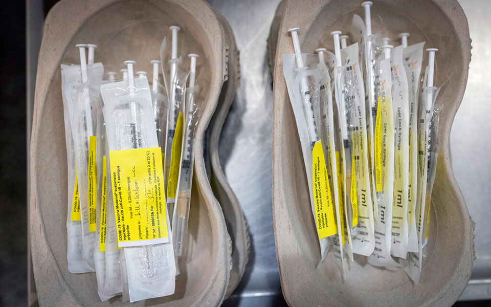 μετάλλαξη-όμικρον-κλειδί-η-3η-δόση-στ-561654445