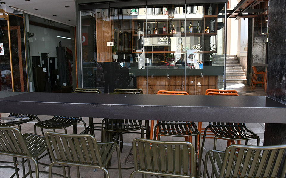 κορωνοϊός-στο-τραπέζι-παράταση-των-μέ-561673027