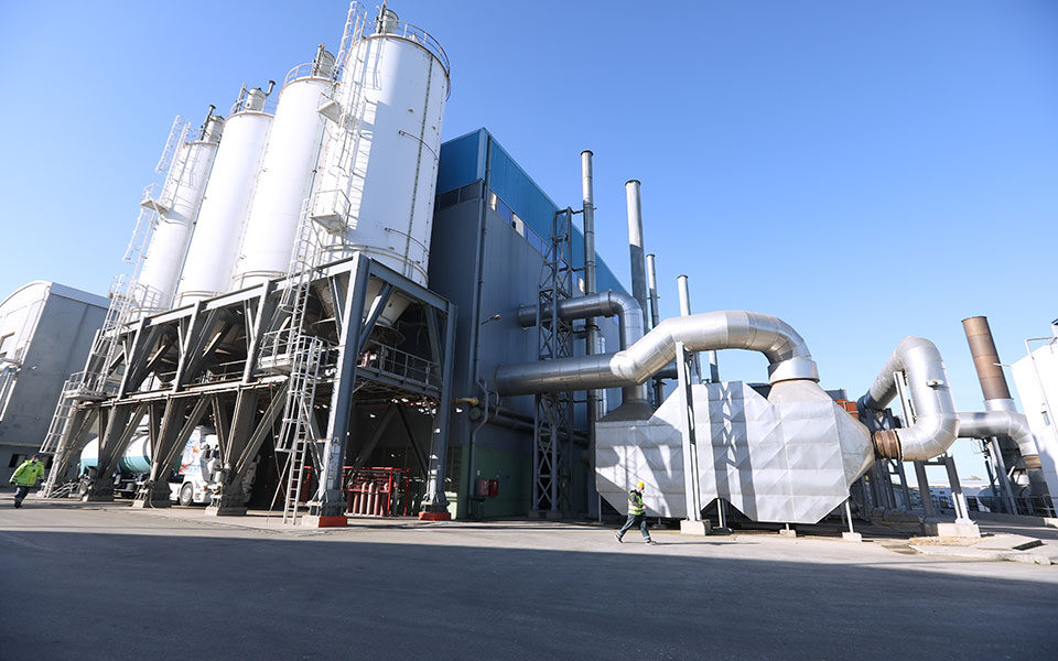 ευδαπ-τρεις-στη-μάχη-για-το-δίκτυο-της-561682330