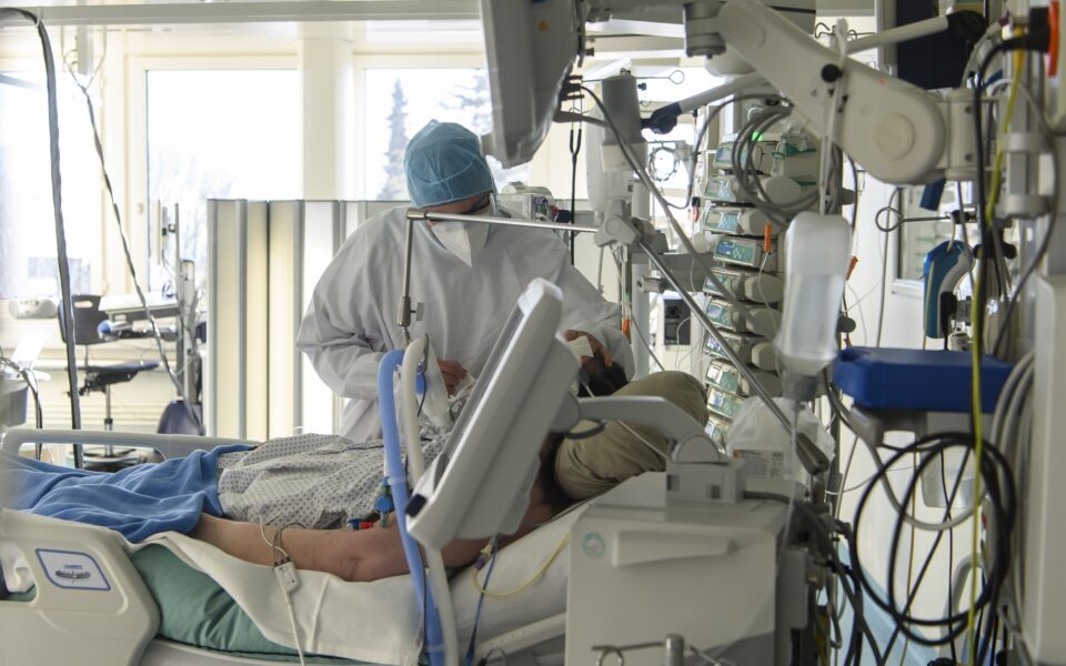 σε-υψηλά-επίπεδα-ο-αριθμός-θανάτων-από-561675811