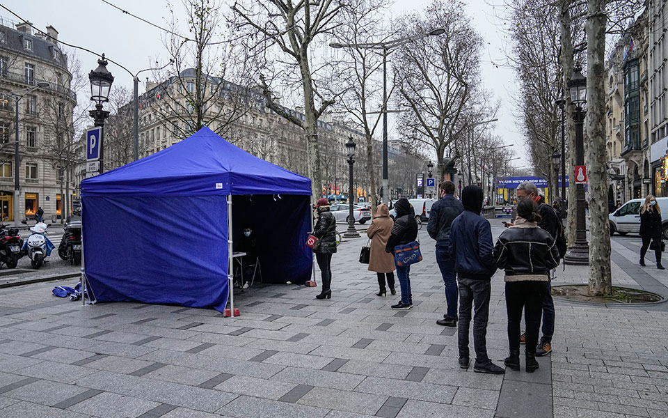 κορωνοϊός-γαλλία-είναι-νωρίς-για-ν-561665581