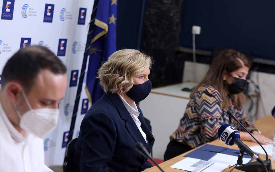 κορωνοϊός-ενεργά-κρούσματα-το-25-του-ελ-561668035