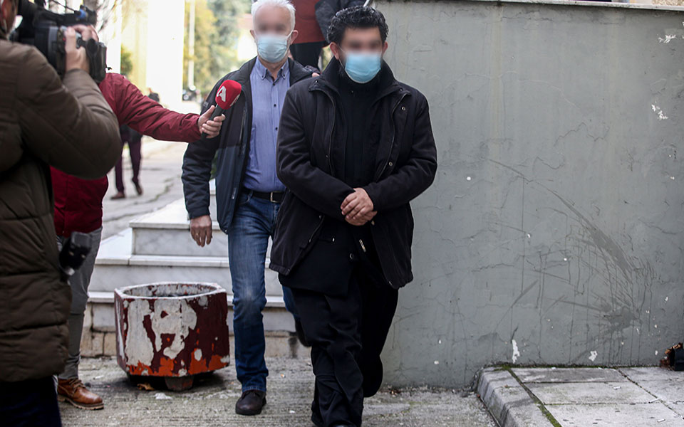 είμαι-τα-πάντα-για-σένα-πώς-ο-ιερέας-561679825