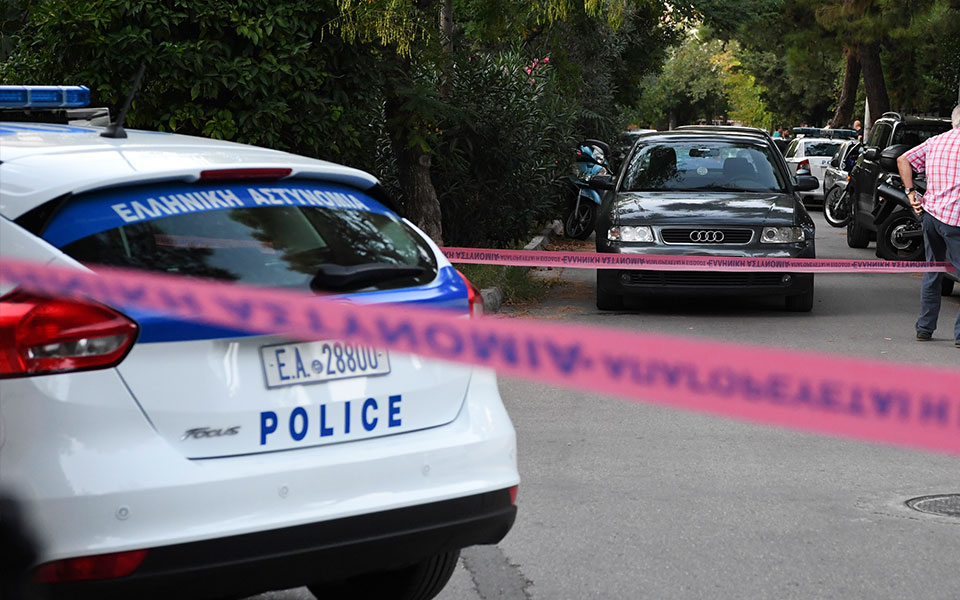 ηράκλειο-χειροπέδες-σε-δύο-άτομα-για-τ-561676471