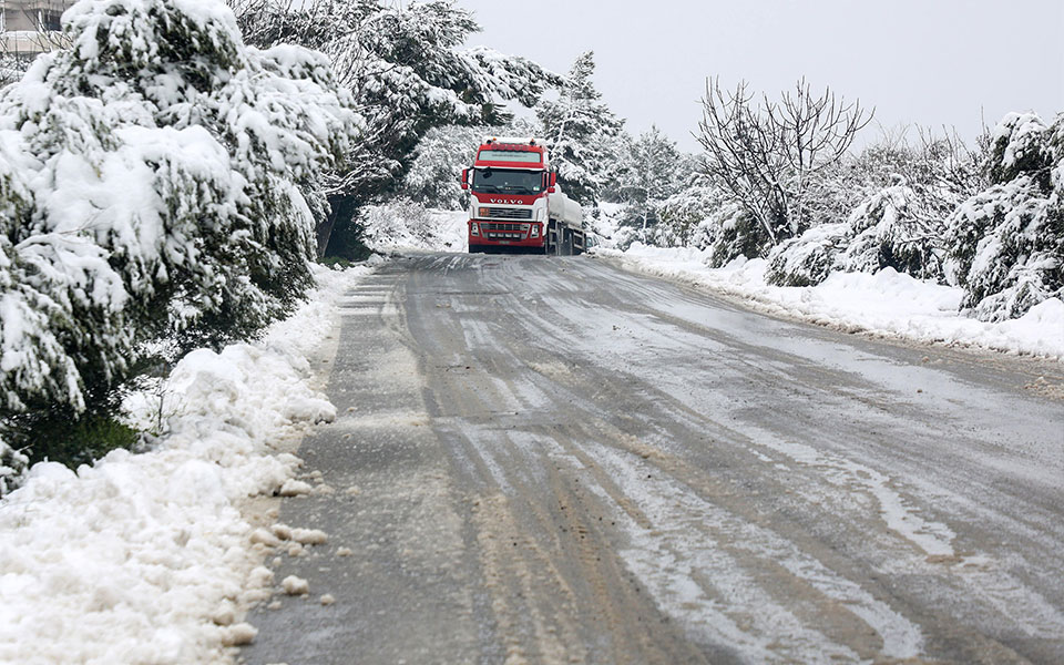 κρήτη-σταμάτησε-η-χιονόπτωση-προβλ-561689353