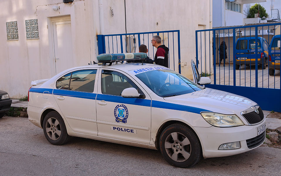 θεσσαλονίκη-ένοπλη-ληστεία-σε-ζαχαρο-561669397