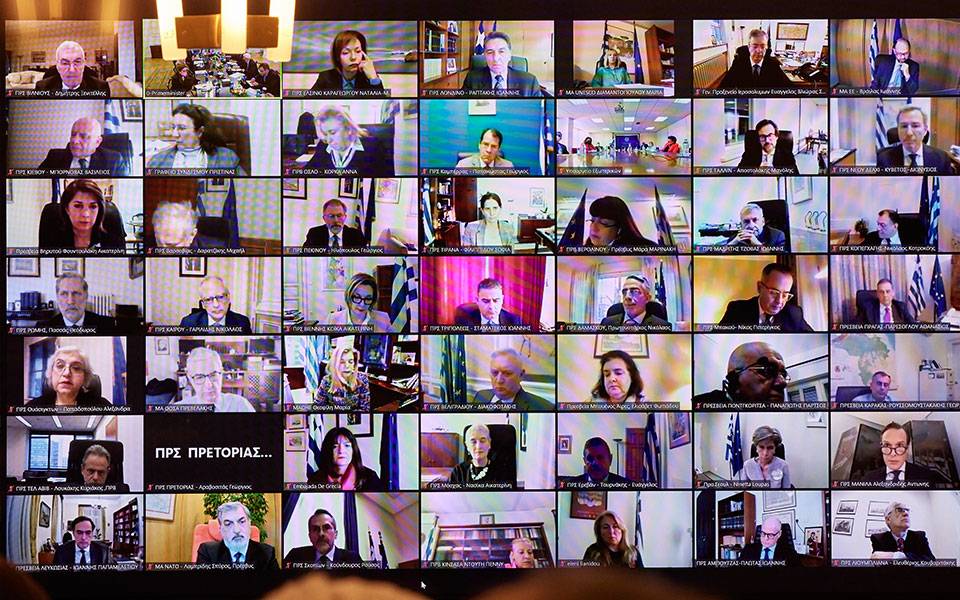 μητσοτάκης-σε-πρέσβεις-η-εποχή-της-εσω-561678589