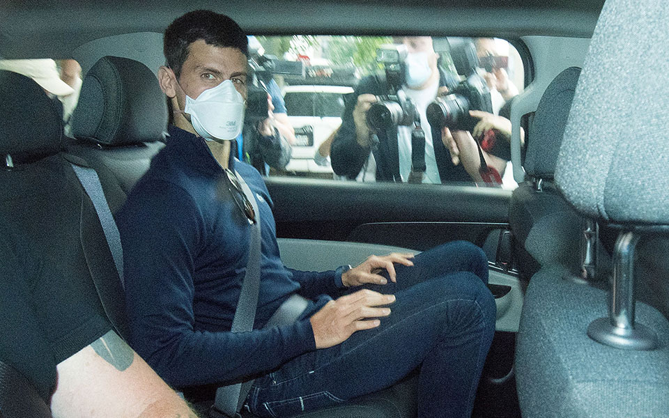 νόβακ-τζόκοβιτς-στο-ντουμπάι-μετά-την-561672556