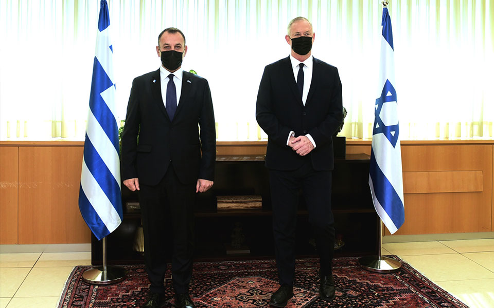 σε-προληπτική-καραντίνα-ο-νίκος-παναγ-561680224