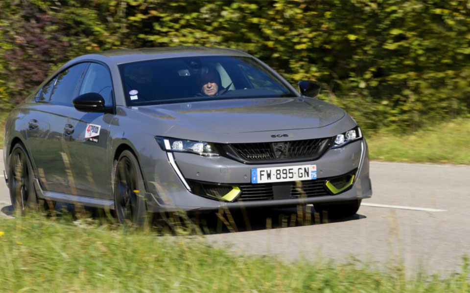 οδηγούμε-το-peugeot-508-pse-561680161