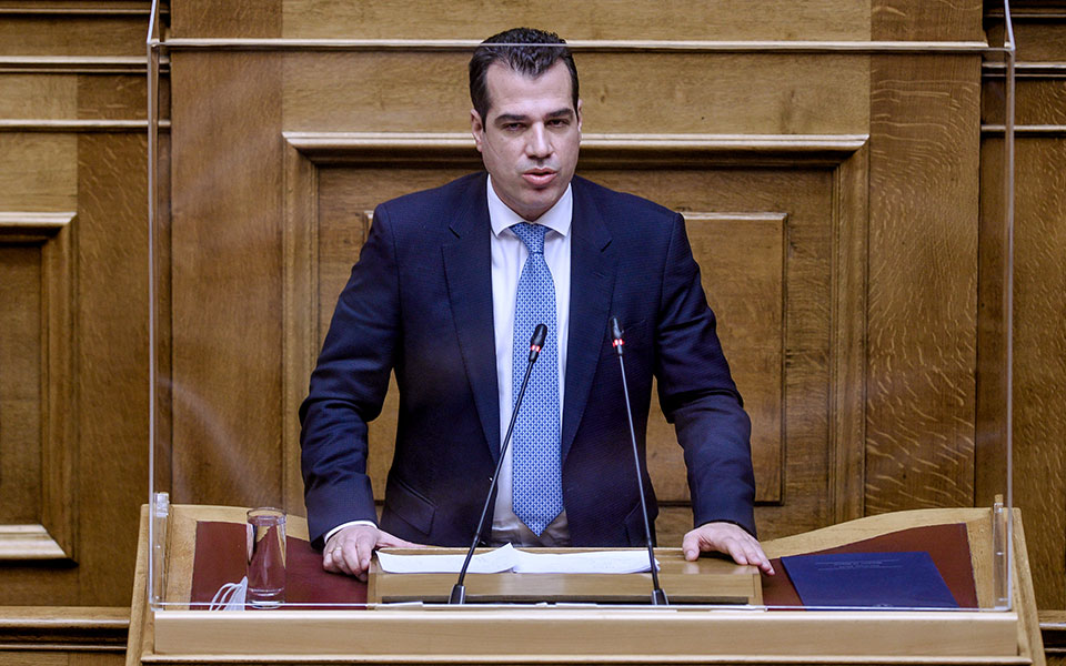 τελεσίγραφο-πλεύρη-σε-υγειονομικούς-561695209