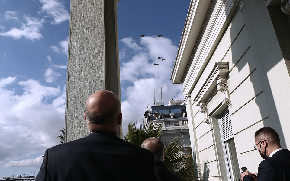 τα-rafale-από-το-μπαλκόνι-του-υπεξ-το-tweet-του-ν-561676240