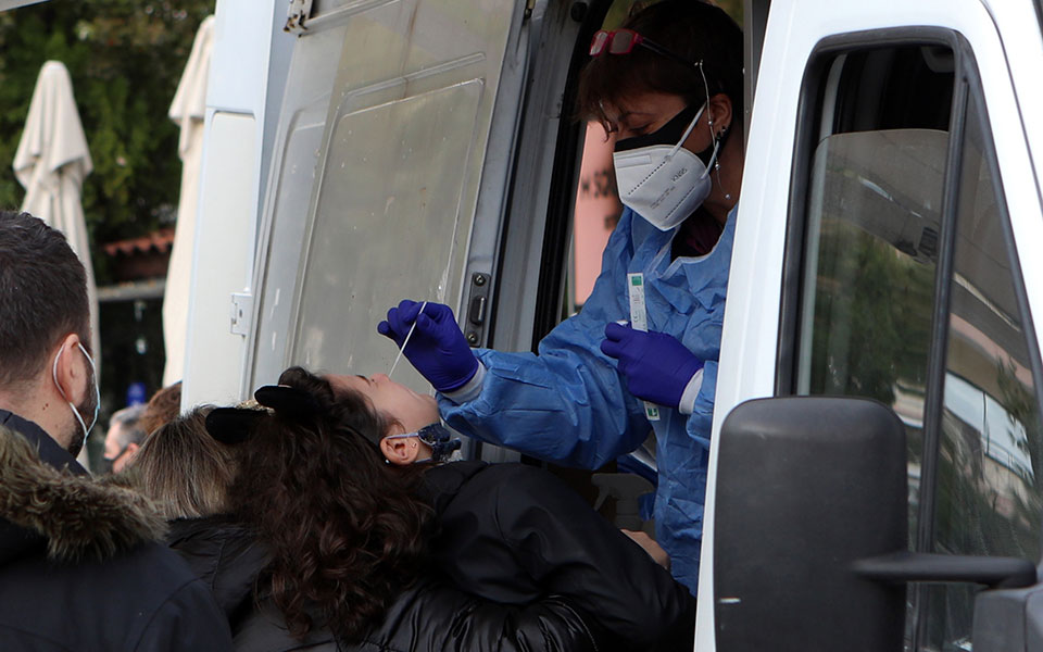 rapid-test-αυξήθηκαν-τα-σταθερά-σημεία-ελέγχο-561672841