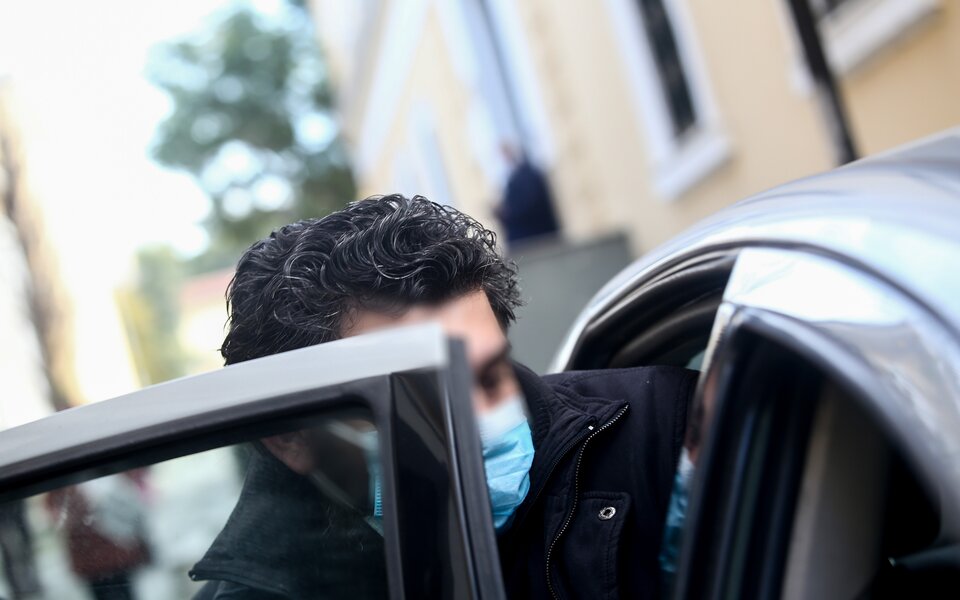 παραιτήθηκε-ο-συνήγορος-του-ιερέα-που-561684394